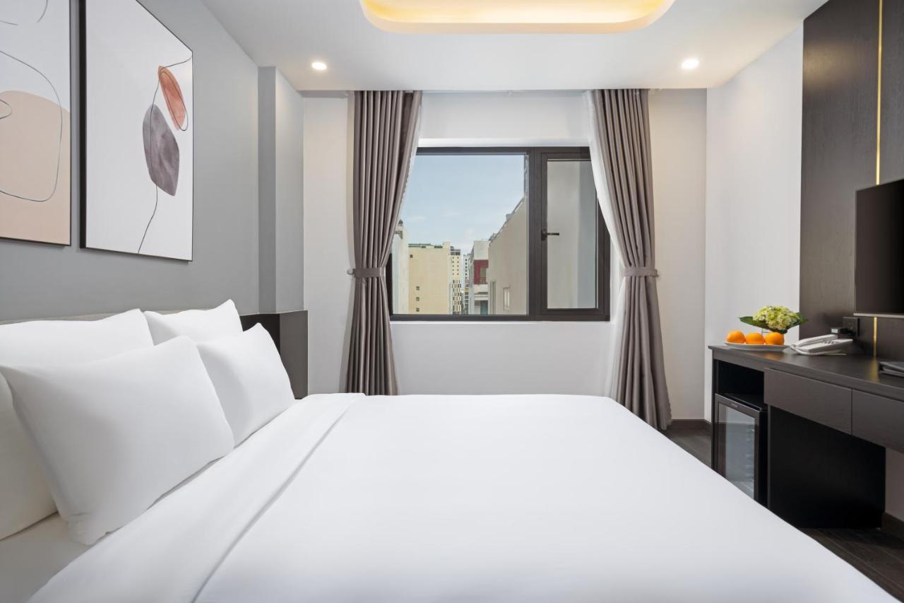 Mercy Emerald Hotel Da Nang Exterior foto