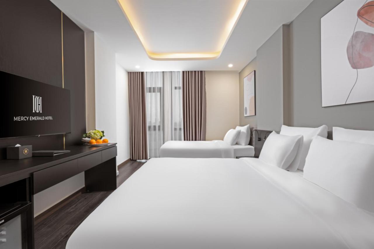 Mercy Emerald Hotel Da Nang Exterior foto