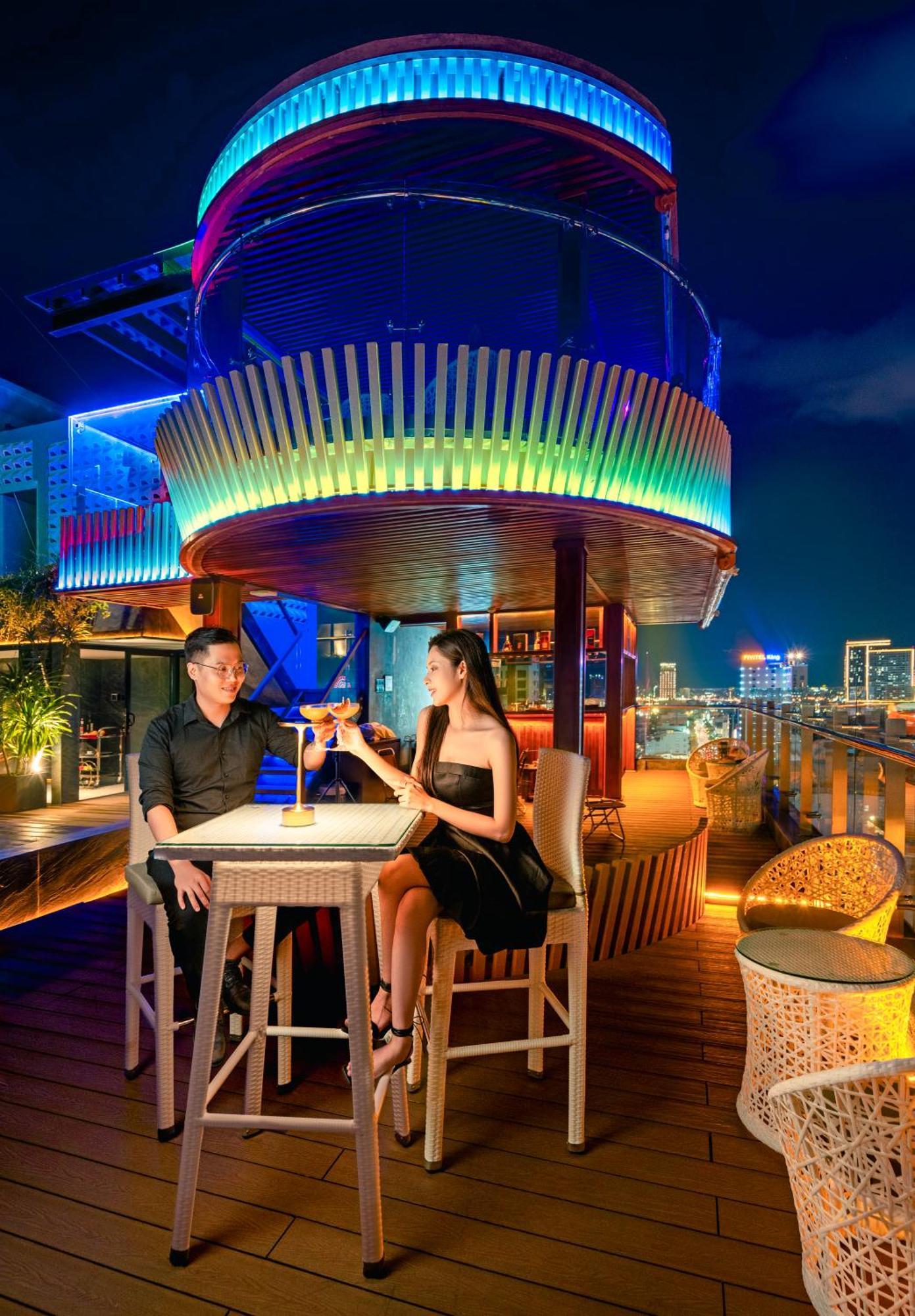 Mercy Emerald Hotel Da Nang Exterior foto